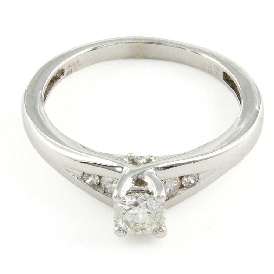 9ct White Gold Diamond 40pt Ring Size J